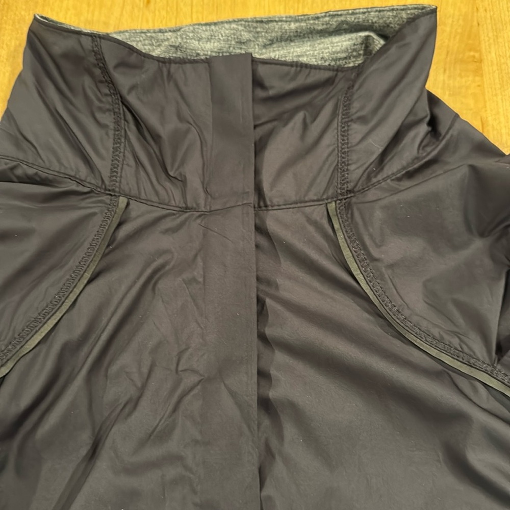 Lululemon Athletic Black Polyester Lightweight Zi… - image 4